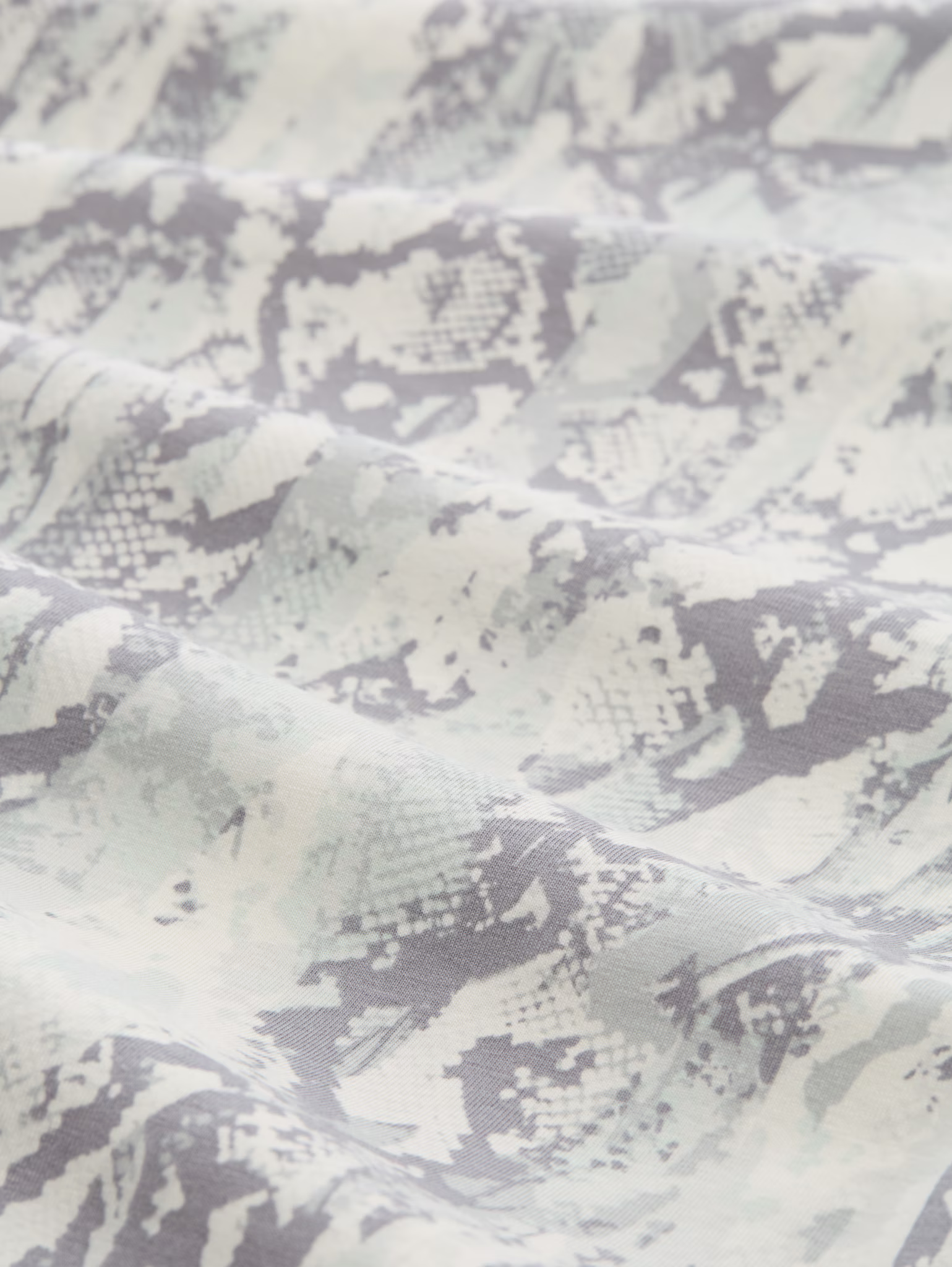 Top snake pattern