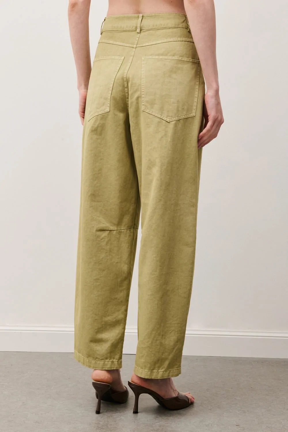 Pantalone barrel colorato