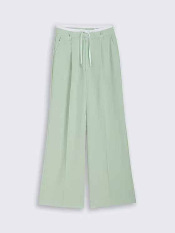 Pantalone con bordino bianco