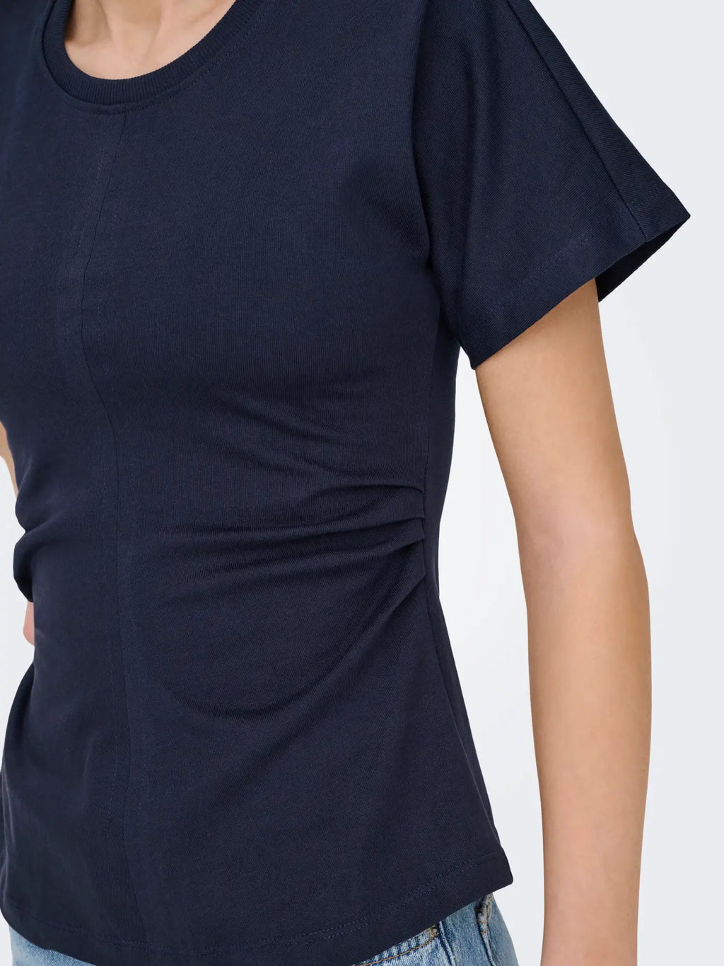 T-shirt sfiancata