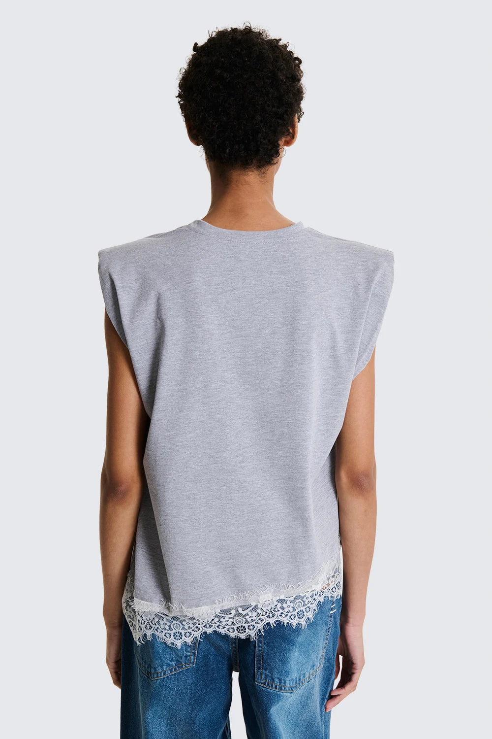 T-shirt asimmetrica con pizzo