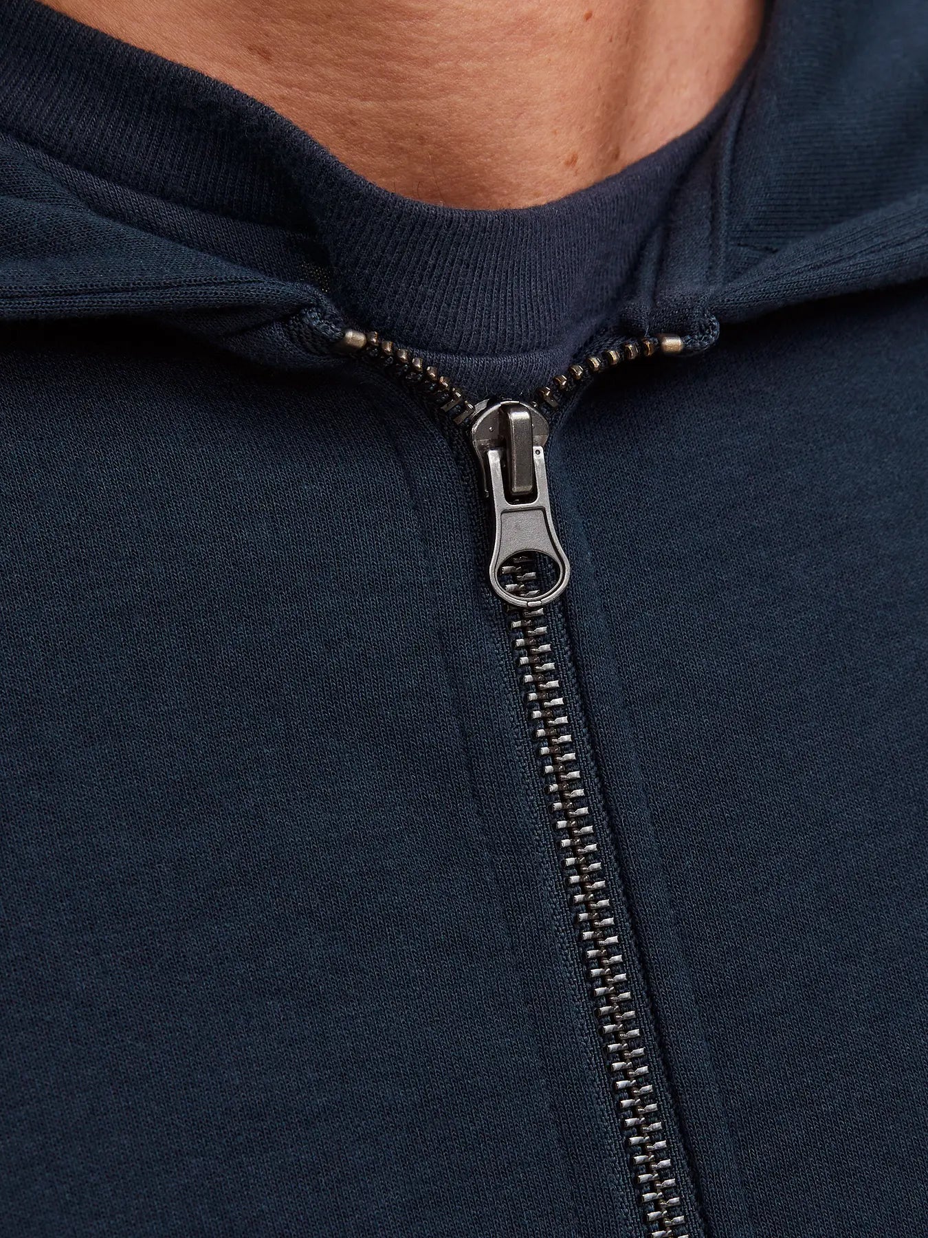 Felpa full zip con cappuccio